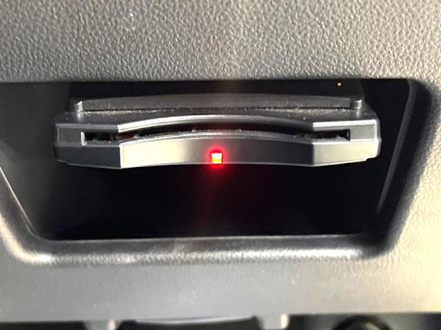 タント カスタムＸ　トップエディションＶＳ　ＳＡＩＩＩ　禁煙車　スマートアシスト　両側電動ドア　純正ＳＤナビ　全周囲カメラ　ハーフレザーシート　シートヒーター　コーナーセンサー　ＥＴＣ　オートマチックハイビーム　オートエアコン　純正１４インチアルミ（7枚目）