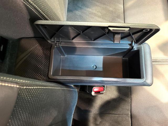 タント カスタムＸ　トップエディションＶＳ　ＳＡＩＩＩ　禁煙車　スマートアシスト　両側電動ドア　純正ＳＤナビ　全周囲カメラ　ハーフレザーシート　シートヒーター　コーナーセンサー　ＥＴＣ　オートマチックハイビーム　オートエアコン　純正１４インチアルミ（52枚目）