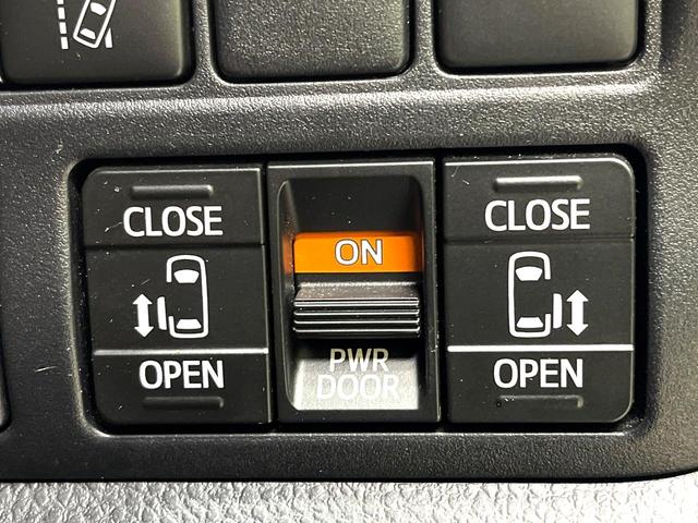 エスクァイア ハイブリッドＧｉ　禁煙車　両側電動ドア　後席モニター　バックカメラ　衝突被害軽減装置　ドラレコ　コーナーセンサー　スマートキー　ＬＥＤヘッド　ＥＴＣ　クルコン　純正１５インチアルミ　オートハイビーム（4枚目）