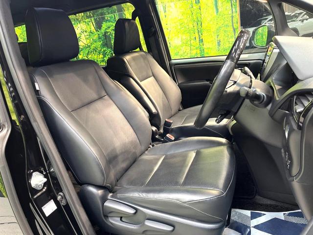 エスクァイア ハイブリッドＧｉ　禁煙車　両側電動ドア　後席モニター　バックカメラ　衝突被害軽減装置　ドラレコ　コーナーセンサー　スマートキー　ＬＥＤヘッド　ＥＴＣ　クルコン　純正１５インチアルミ　オートハイビーム（9枚目）