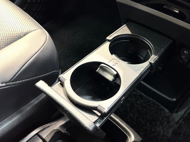 エスクァイア ハイブリッドＧｉ　禁煙車　両側電動ドア　後席モニター　バックカメラ　衝突被害軽減装置　ドラレコ　コーナーセンサー　スマートキー　ＬＥＤヘッド　ＥＴＣ　クルコン　純正１５インチアルミ　オートハイビーム（67枚目）