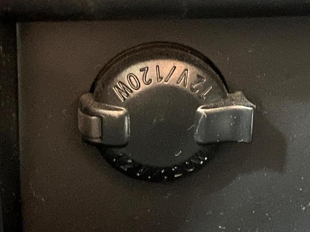 エスクァイア ハイブリッドＧｉ　禁煙車　両側電動ドア　後席モニター　バックカメラ　衝突被害軽減装置　ドラレコ　コーナーセンサー　スマートキー　ＬＥＤヘッド　ＥＴＣ　クルコン　純正１５インチアルミ　オートハイビーム（74枚目）