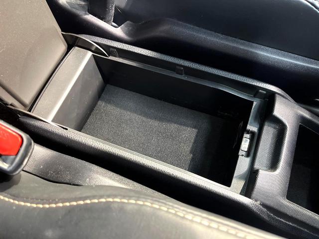 エスクァイア ハイブリッドＧｉ　禁煙車　両側電動ドア　後席モニター　バックカメラ　衝突被害軽減装置　ドラレコ　コーナーセンサー　スマートキー　ＬＥＤヘッド　ＥＴＣ　クルコン　純正１５インチアルミ　オートハイビーム（76枚目）