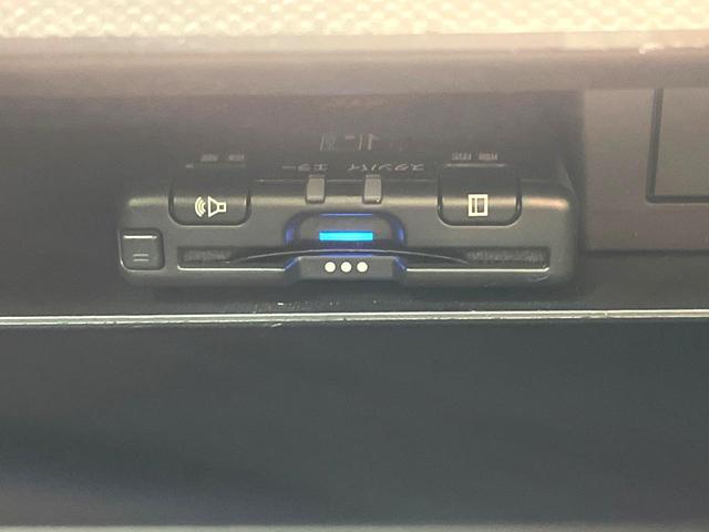 タフト Ｇ　ダーククロムベンチャー　ガラスルーフ　ＳＤナビ　バックカメラ　スマートアシスト　禁煙車　コーナーセンサー　シートヒーター　スマートキー　ＬＥＤヘッド　ＥＴＣ　純正１５アルミ　オートハイビーム　車線逸脱警報　オートライト（7枚目）