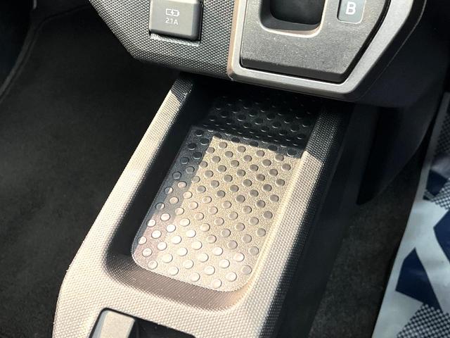 タフト Ｇ　ダーククロムベンチャー　ガラスルーフ　ＳＤナビ　バックカメラ　スマートアシスト　禁煙車　コーナーセンサー　シートヒーター　スマートキー　ＬＥＤヘッド　ＥＴＣ　純正１５アルミ　オートハイビーム　車線逸脱警報　オートライト（52枚目）