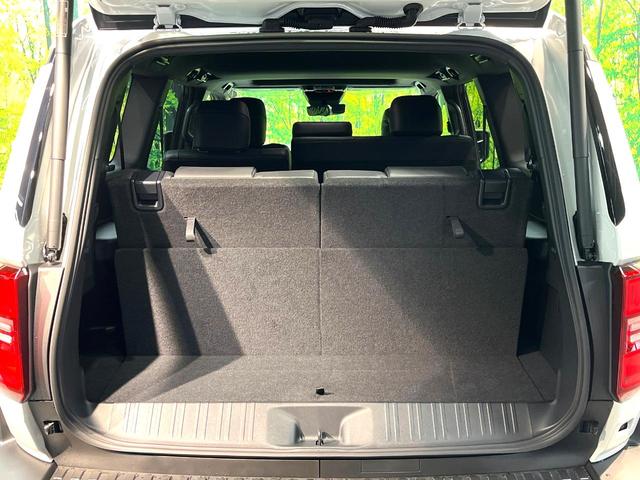 ランドクルーザー２５０ ＶＸ　４ＷＤ　７人乗り　サンルーフ　衝突軽減　レーダークルーズ　純正１２型ディスプレイオーディオ　全周囲カメラ　ＥＴＣ　ＬＥＤヘッド　デジタルインナーミラー　パワーバックドア　Ｂｌｕｅｔｏｏｔｈ　ドラレコ（69枚目）