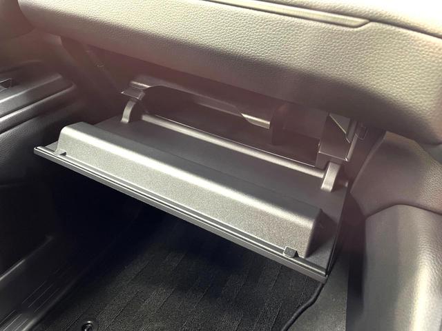 ランドクルーザー２５０ ＶＸ　４ＷＤ　７人乗り　サンルーフ　衝突軽減　レーダークルーズ　純正１２型ディスプレイオーディオ　全周囲カメラ　ＥＴＣ　ＬＥＤヘッド　デジタルインナーミラー　パワーバックドア　Ｂｌｕｅｔｏｏｔｈ　ドラレコ（79枚目）