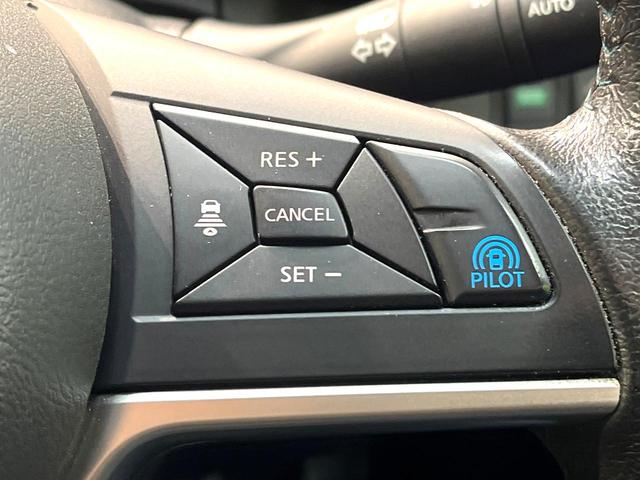 セレナ ライダー 両側電動ドア 後席モニター 全周囲カメラ 衝突被害軽減システム プロパイロット 禁煙車 ドライブレコーダー コーナーセンサー スマートキー LEDヘッド ビルトインETC 車線逸脱警報 オートライト(7枚目)