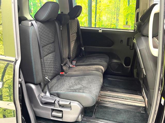 セレナ ライダー 両側電動ドア 後席モニター 全周囲カメラ 衝突被害軽減システム プロパイロット 禁煙車 ドライブレコーダー コーナーセンサー スマートキー LEDヘッド ビルトインETC 車線逸脱警報 オートライト(9枚目)