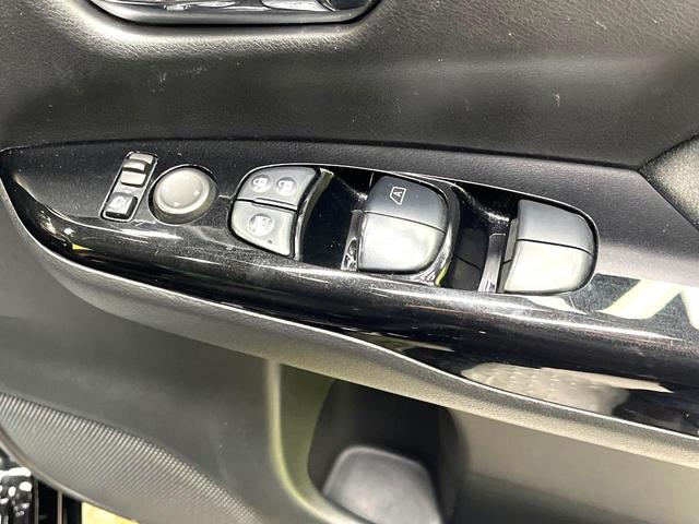 セレナ ライダー 両側電動ドア 後席モニター 全周囲カメラ 衝突被害軽減システム プロパイロット 禁煙車 ドライブレコーダー コーナーセンサー スマートキー LEDヘッド ビルトインETC 車線逸脱警報 オートライト(50枚目)