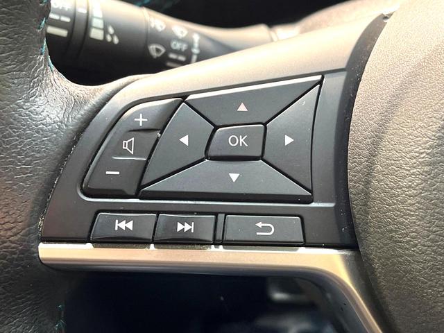 セレナ ライダー 両側電動ドア 後席モニター 全周囲カメラ 衝突被害軽減システム プロパイロット 禁煙車 ドライブレコーダー コーナーセンサー スマートキー LEDヘッド ビルトインETC 車線逸脱警報 オートライト(56枚目)