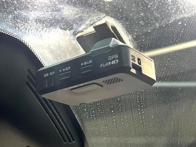 セレナ ライダー 両側電動ドア 後席モニター 全周囲カメラ 衝突被害軽減システム プロパイロット 禁煙車 ドライブレコーダー コーナーセンサー スマートキー LEDヘッド ビルトインETC 車線逸脱警報 オートライト(78枚目)