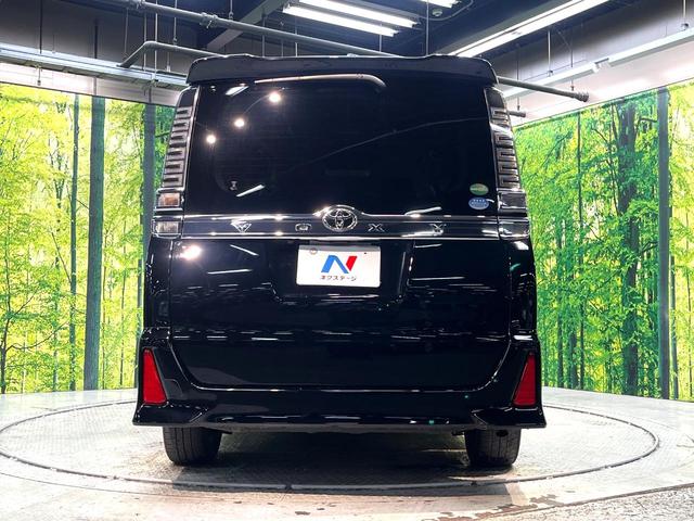 ヴォクシー ＺＳ　煌　禁煙車　両側電動ドア　フリップダウンモニター　アルパイン１１インチナビ　バックカメラ　衝突被害軽減システム　スマートキー　ＬＥＤヘッド　ＥＴＣ　クルコン　純正１６インチアルミ　車線逸脱警報（17枚目）