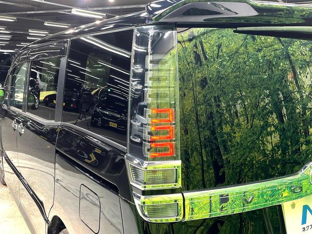 ヴォクシー ＺＳ　煌　禁煙車　両側電動ドア　フリップダウンモニター　アルパイン１１インチナビ　バックカメラ　衝突被害軽減システム　スマートキー　ＬＥＤヘッド　ＥＴＣ　クルコン　純正１６インチアルミ　車線逸脱警報（40枚目）