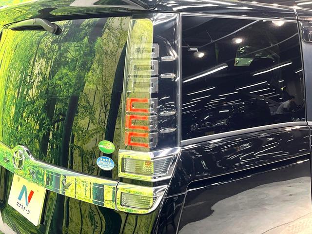 ヴォクシー ＺＳ　煌　禁煙車　両側電動ドア　フリップダウンモニター　アルパイン１１インチナビ　バックカメラ　衝突被害軽減システム　スマートキー　ＬＥＤヘッド　ＥＴＣ　クルコン　純正１６インチアルミ　車線逸脱警報（41枚目）