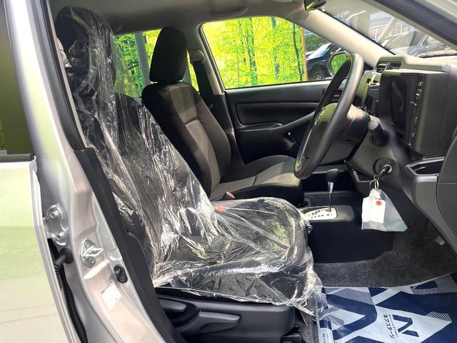 プロボックス ハイブリッドＦ　登録済未使用車　トヨタセーフティセンス　ＡＣ１００Ｖ電源　　オートハイビーム　車線逸脱警報　オートライト　オートエアコン　電動格納ミラー（8枚目）