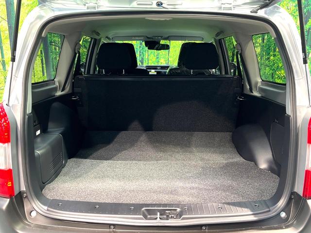 プロボックス ハイブリッドＦ　登録済未使用車　トヨタセーフティセンス　ＡＣ１００Ｖ電源　　オートハイビーム　車線逸脱警報　オートライト　オートエアコン　電動格納ミラー（10枚目）