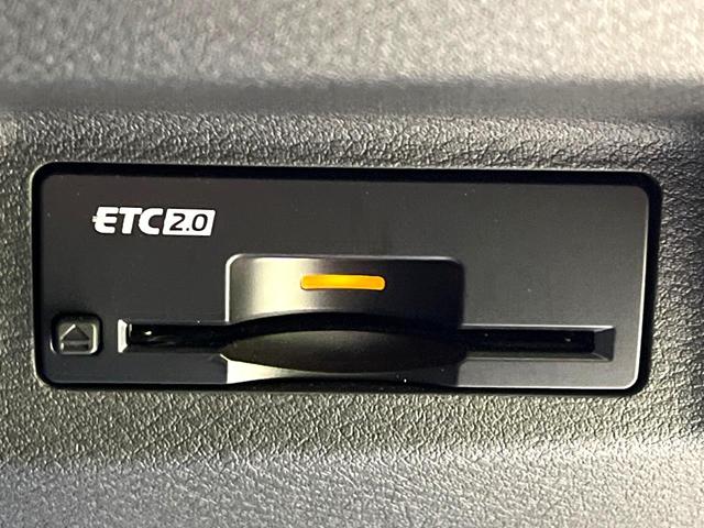 エクストレイル オーテック　ｅ－４ＯＲＣＥ　禁煙車　４ＷＤ　衝突軽減システム　プロパイロット　純正１２インチナビ　全周囲カメラ　フルセグ　ドライブレコーダー　ＥＴＣ２．０　Ｂｌｕｅｔｏｏｔｈ再生　レザーシート　シートヒーター　パワーバックドア（7枚目）