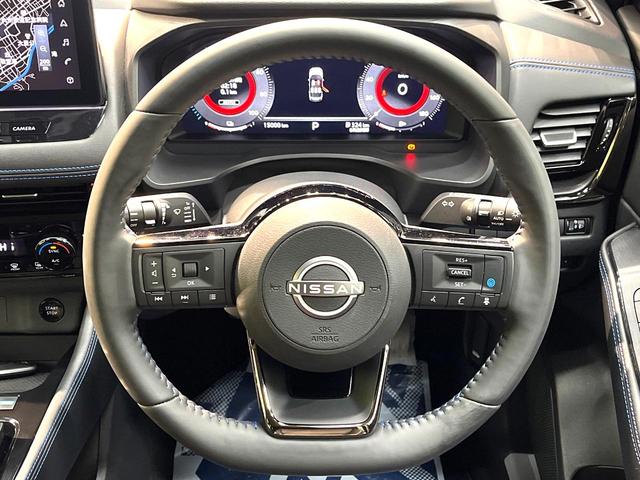 エクストレイル オーテック　ｅ－４ＯＲＣＥ　禁煙車　４ＷＤ　衝突軽減システム　プロパイロット　純正１２インチナビ　全周囲カメラ　フルセグ　ドライブレコーダー　ＥＴＣ２．０　Ｂｌｕｅｔｏｏｔｈ再生　レザーシート　シートヒーター　パワーバックドア（11枚目）