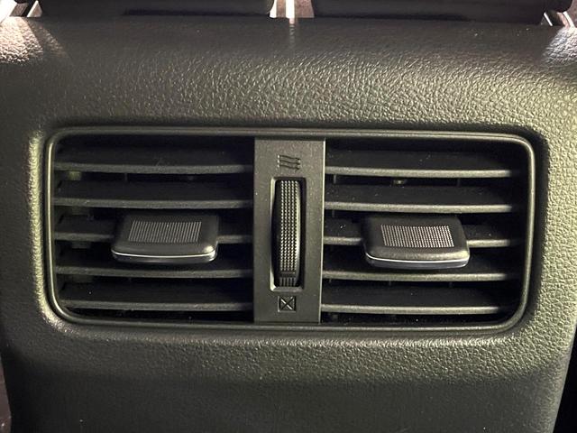 エクストレイル オーテック　ｅ－４ＯＲＣＥ　禁煙車　４ＷＤ　衝突軽減システム　プロパイロット　純正１２インチナビ　全周囲カメラ　フルセグ　ドライブレコーダー　ＥＴＣ２．０　Ｂｌｕｅｔｏｏｔｈ再生　レザーシート　シートヒーター　パワーバックドア（36枚目）