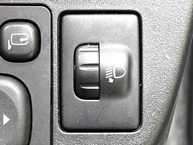 アクア L 禁煙車 純正SDナビ バックカメラ ETC クリアランスソナー Bluetooth再生 キーレス オートエアコン 電動格納ミラー オートエアコン 横滑り防止装置 地デジ CD再生(44枚目)