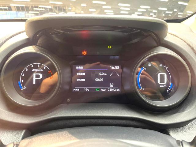 ヤリスクロス G 禁煙車 衝突軽減システム レーダークルーズ ナビ付ディスプレイオーディオ 全周囲カメラ ETC Bluetooth再生 LEDヘッドライト レーンアシスト クリアランスソナー スマートキー(62枚目)