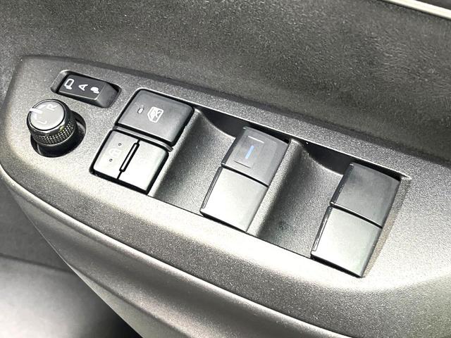 ヤリスクロス G 禁煙車 衝突軽減システム レーダークルーズ ナビ付ディスプレイオーディオ 全周囲カメラ ETC Bluetooth再生 LEDヘッドライト レーンアシスト クリアランスソナー スマートキー(66枚目)