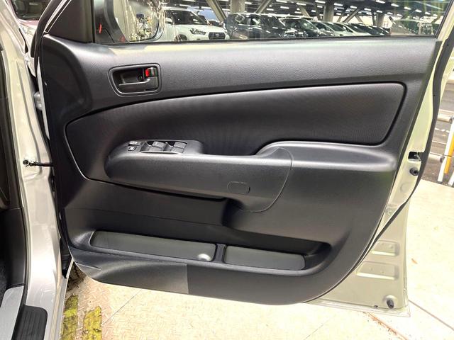 プロボックス ハイブリッドF 未使用車 トヨタセーフティセンス アダプティブハイビーム 車線逸脱警報 1500Wアクセサリーコンセント オートエアコン オートライト キーレス 電動格納ミラー(40枚目)