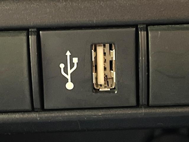 ヤリス ハイブリッドX バックカメラ 衝突被害軽減システム レーダークルーズ 禁煙車 純正ディスプレイオーディオ ビルトインETC オートマチックハイビーム 車線逸脱警報 オートライト オートエアコン Bluetooth(56枚目)