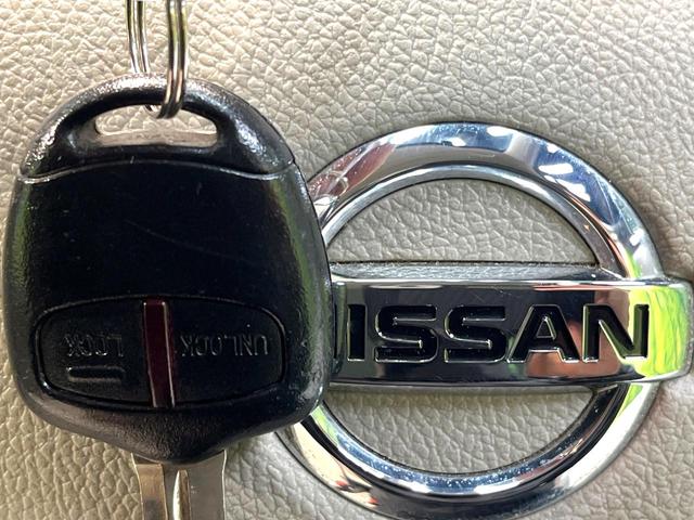 デイズ J 禁煙車 衝突軽減システム SDナビ バックカメラ ETC 電動格納ドアミラー CD再生 地デジ トラクションコントロール プライバシーガラス 盗難防止装置 ベンチシート 横滑り防止装置(7枚目)