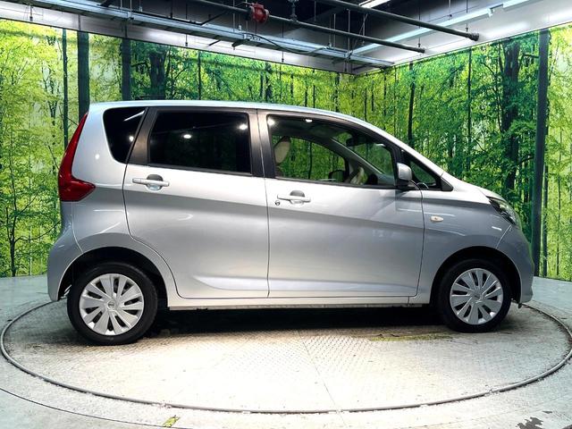 デイズ J 禁煙車 衝突軽減システム SDナビ バックカメラ ETC 電動格納ドアミラー CD再生 地デジ トラクションコントロール プライバシーガラス 盗難防止装置 ベンチシート 横滑り防止装置(32枚目)