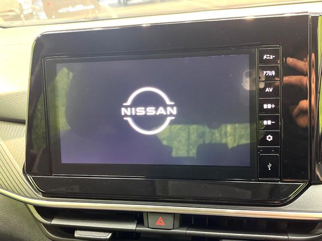 ノート Ｘ　禁煙車　全周囲カメラ　純正９型ディスプレイオーディオ　衝突被害軽減システム　シートヒーター　ドライブレコーダー　コーナーセンサー　ＬＥＤヘッドライト　ＥＴＣ　オートマチックハイビーム　車線逸脱警報（3枚目）