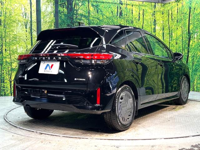 ノート Ｘ　禁煙車　全周囲カメラ　純正９型ディスプレイオーディオ　衝突被害軽減システム　シートヒーター　ドライブレコーダー　コーナーセンサー　ＬＥＤヘッドライト　ＥＴＣ　オートマチックハイビーム　車線逸脱警報（17枚目）