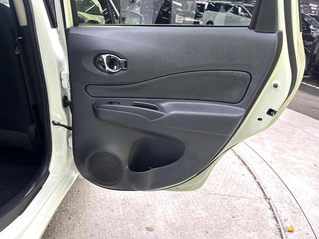 ノート Ｘ　禁煙車　エマージェンシーブレーキ　ＳＤナビ　全周囲カメラ　ドライブレコーダー　コーナーセンサー　オートライト　ＤＶＤ／ＣＤ再生　横滑り防止装置　アイドリングストップ　スマートキー　電動格納ミラー（42枚目）