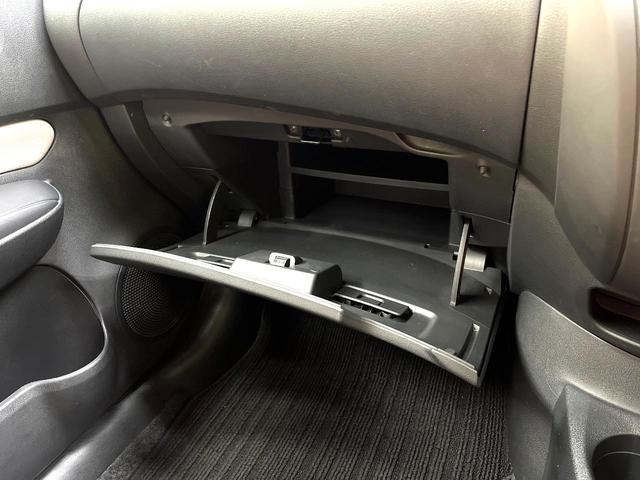 ノート Ｘ　禁煙車　エマージェンシーブレーキ　ＳＤナビ　全周囲カメラ　ドライブレコーダー　コーナーセンサー　オートライト　ＤＶＤ／ＣＤ再生　横滑り防止装置　アイドリングストップ　スマートキー　電動格納ミラー（64枚目）