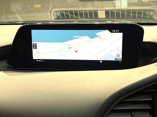 MAZDA3ファストバック 15Sツーリング 禁煙車 純正SDナビ 全周囲カメラ 衝突被害軽減システム レーダークルーズ ドラレコ コーナーセンサー スマートキー LEDヘッド ビルトインETC 純正18インチアルミ オートハイビーム(3枚目)