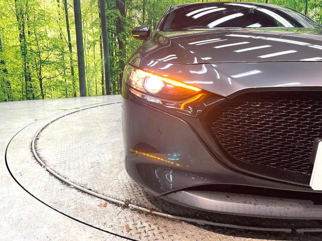 MAZDA3ファストバック 15Sツーリング 禁煙車 純正SDナビ 全周囲カメラ 衝突被害軽減システム レーダークルーズ ドラレコ コーナーセンサー スマートキー LEDヘッド ビルトインETC 純正18インチアルミ オートハイビーム(12枚目)