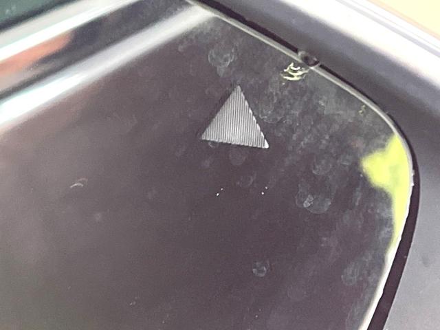 MAZDA3ファストバック 15Sツーリング 禁煙車 純正SDナビ 全周囲カメラ 衝突被害軽減システム レーダークルーズ ドラレコ コーナーセンサー スマートキー LEDヘッド ビルトインETC 純正18インチアルミ オートハイビーム(36枚目)