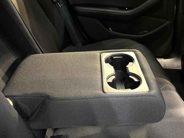 MAZDA3ファストバック 15Sツーリング 禁煙車 純正SDナビ 全周囲カメラ 衝突被害軽減システム レーダークルーズ ドラレコ コーナーセンサー スマートキー LEDヘッド ビルトインETC 純正18インチアルミ オートハイビーム(47枚目)