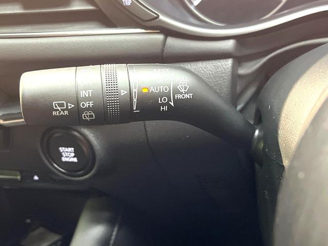 MAZDA3ファストバック 15Sツーリング 禁煙車 純正SDナビ 全周囲カメラ 衝突被害軽減システム レーダークルーズ ドラレコ コーナーセンサー スマートキー LEDヘッド ビルトインETC 純正18インチアルミ オートハイビーム(54枚目)