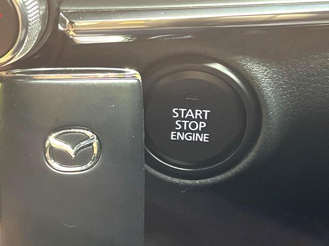 MAZDA3ファストバック 15Sツーリング 禁煙車 純正SDナビ 全周囲カメラ 衝突被害軽減システム レーダークルーズ ドラレコ コーナーセンサー スマートキー LEDヘッド ビルトインETC 純正18インチアルミ オートハイビーム(63枚目)