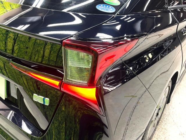 プリウス Sツーリングセレクション 禁煙車 モデリスタエアロ 衝突軽減装置 純正9インチナビ バックカメラ シートヒーター レーダークルーズコントロール ETC ドライブレコーダー LEDヘッドライト 純正17インチアルミホイール(50枚目)