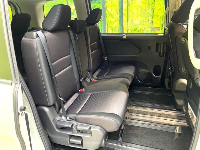 セレナ ハイウェイスター VセレクションII ハンズフリー両側電動ドア 純正9型ナビ 後席モニター 衝突軽減 禁煙車 ドラレコ コーナーセンサー スマートキー LEDヘッド ビルトインETC クルコン 純正16インチアルミ オートハイビーム(9枚目)