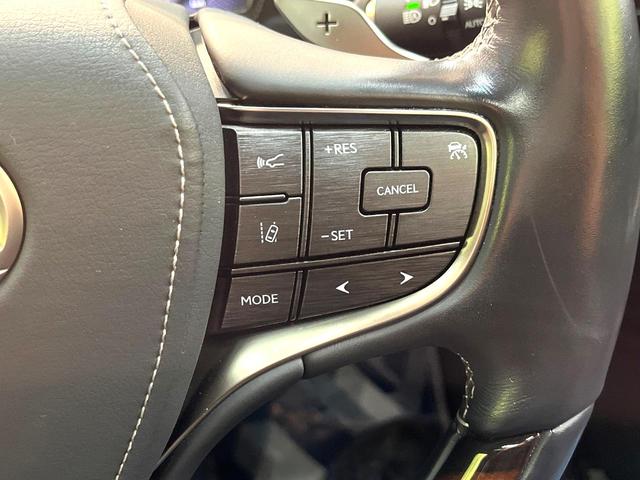 LS LS500h バージョンL 禁煙車 4WD サンルーフ TRDフルエアロ 衝突軽減装置 レーダークルーズ 純正12インチナビ 全周囲カメラ フルセグ ドラレコ デジタルインナーミラー ブラインドスポットモニター(7枚目)