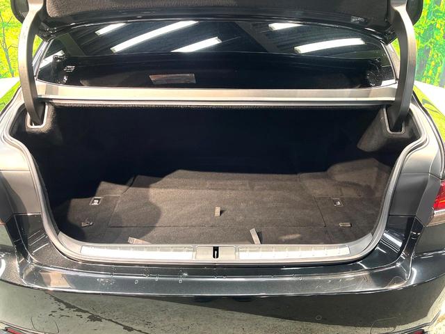 LS LS500h バージョンL 禁煙車 4WD サンルーフ TRDフルエアロ 衝突軽減装置 レーダークルーズ 純正12インチナビ 全周囲カメラ フルセグ ドラレコ デジタルインナーミラー ブラインドスポットモニター(10枚目)