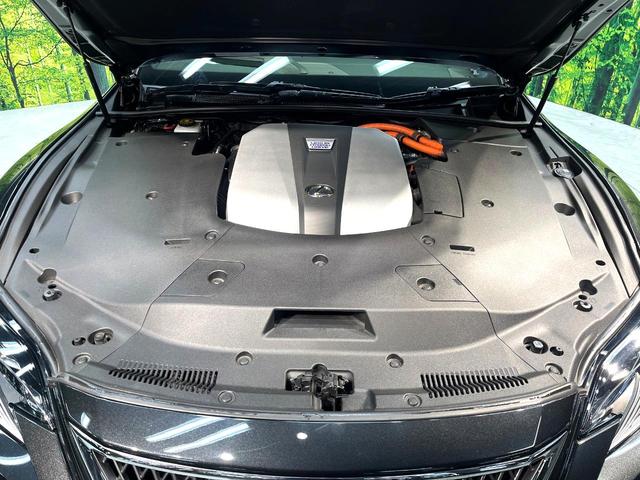 LS LS500h バージョンL 禁煙車 4WD サンルーフ TRDフルエアロ 衝突軽減装置 レーダークルーズ 純正12インチナビ 全周囲カメラ フルセグ ドラレコ デジタルインナーミラー ブラインドスポットモニター(18枚目)