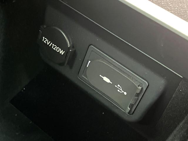 LS LS500h バージョンL 禁煙車 4WD サンルーフ TRDフルエアロ 衝突軽減装置 レーダークルーズ 純正12インチナビ 全周囲カメラ フルセグ ドラレコ デジタルインナーミラー ブラインドスポットモニター(42枚目)