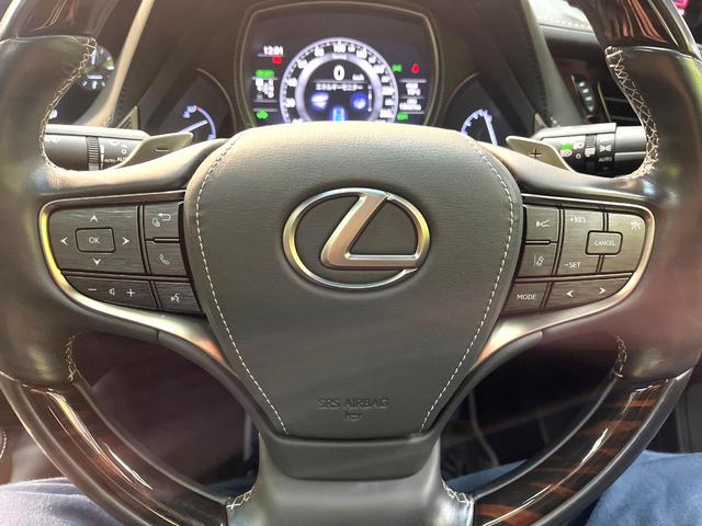 LS LS500h バージョンL 禁煙車 4WD サンルーフ TRDフルエアロ 衝突軽減装置 レーダークルーズ 純正12インチナビ 全周囲カメラ フルセグ ドラレコ デジタルインナーミラー ブラインドスポットモニター(47枚目)