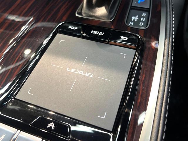 LS LS500h バージョンL 禁煙車 4WD サンルーフ TRDフルエアロ 衝突軽減装置 レーダークルーズ 純正12インチナビ 全周囲カメラ フルセグ ドラレコ デジタルインナーミラー ブラインドスポットモニター(53枚目)