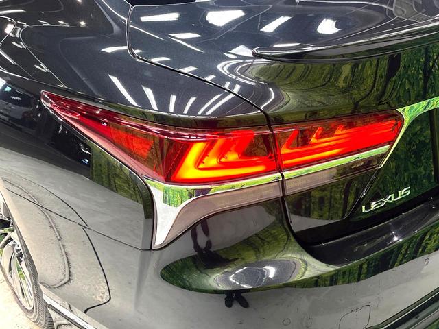 LS LS500h バージョンL 禁煙車 4WD サンルーフ TRDフルエアロ 衝突軽減装置 レーダークルーズ 純正12インチナビ 全周囲カメラ フルセグ ドラレコ デジタルインナーミラー ブラインドスポットモニター(61枚目)